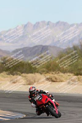 media/Nov-16-2025-Race Pace (Sun) [[8c5fa54630]]/Non Verified Riders (1st 20 Minutes)/2-Turn 10 (1010am)/